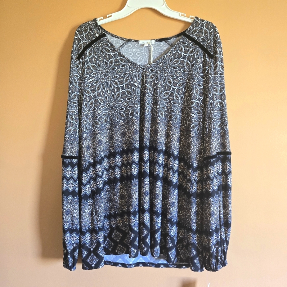 Ava James Boho Top PTP=19.5"